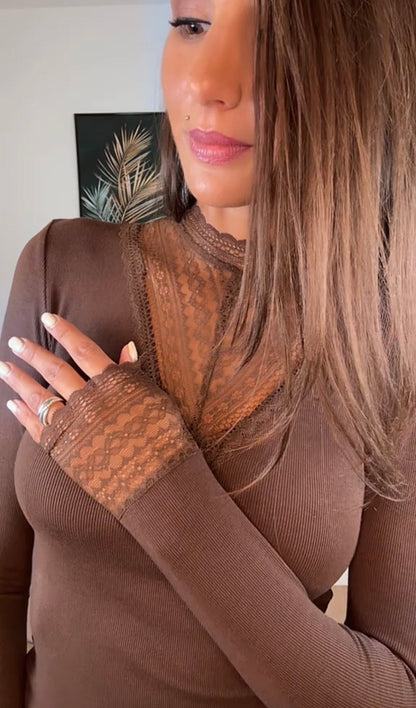 Haut DOLLY (existe en 2 coloris) PRÉCOMMANDE -> expédition 18/09