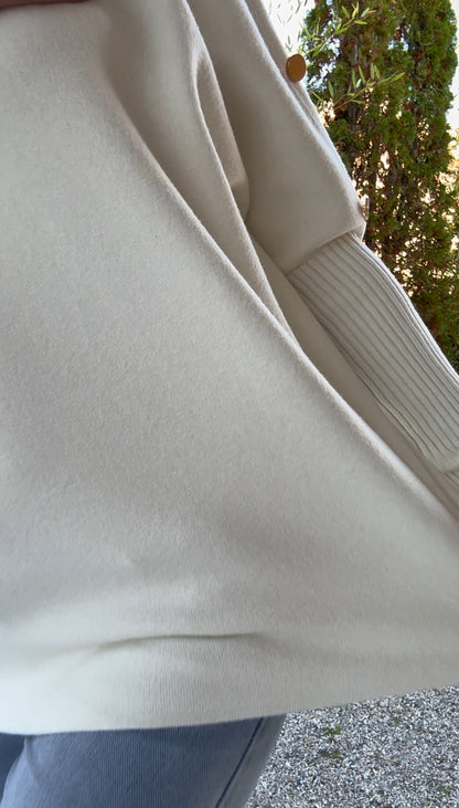 Pull SANAA (blanc,noir)