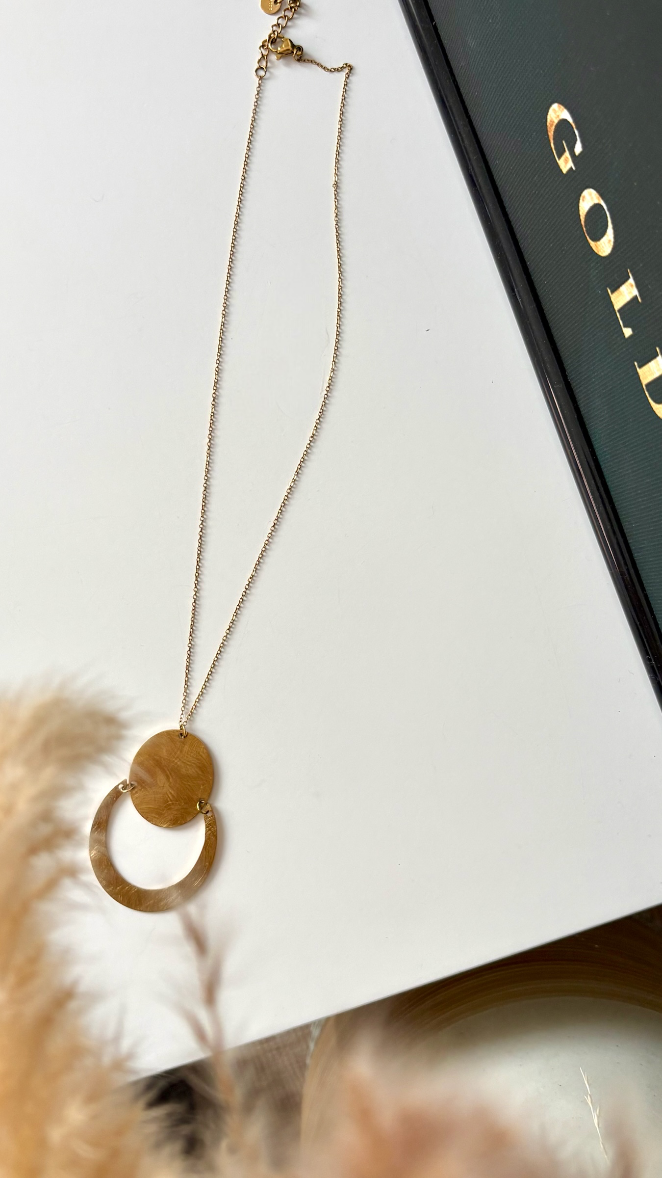 Collier ISIS (le dernier)